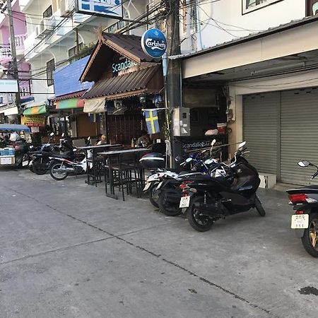 Scandalic Bar and Guest house Pattaya Extérieur photo