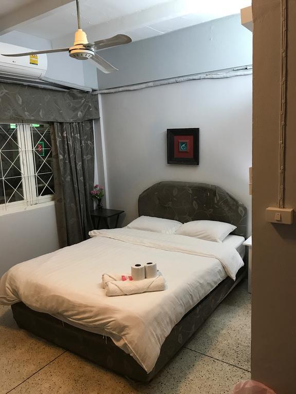 Scandalic Bar and Guest house Pattaya Extérieur photo