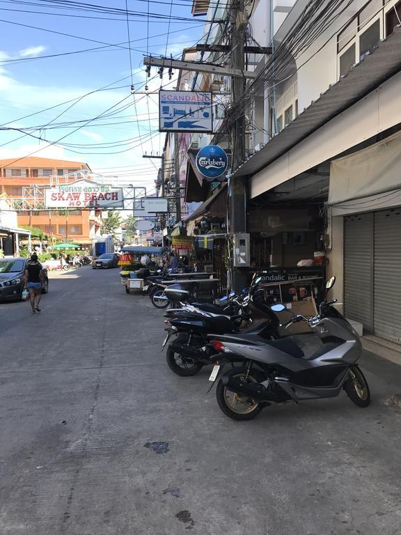 Scandalic Bar and Guest house Pattaya Extérieur photo